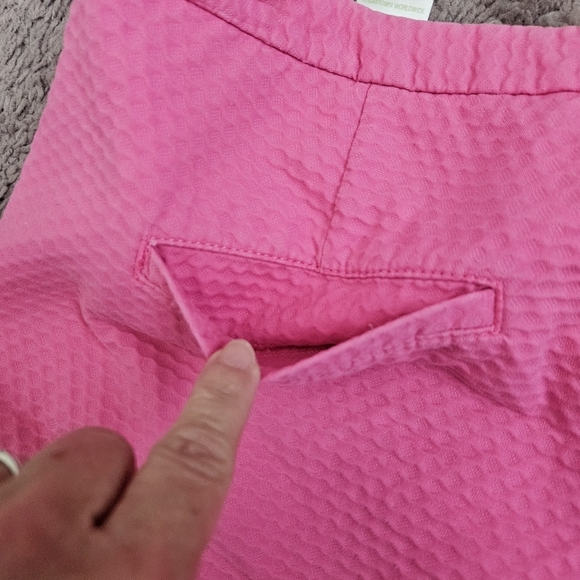 Lilly Pulitzer Adie Micro Shorts Side Zip Bright Pink Size 4  Beachy Barbie - Picture 4 of 11